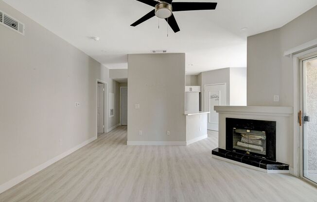 1 bed, 1 bath, $1,475, Unit UNIT 1051