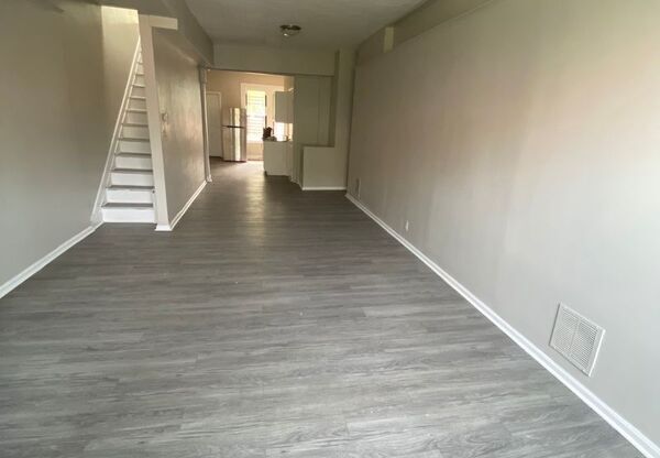 351 X GREENMOUNT AVE