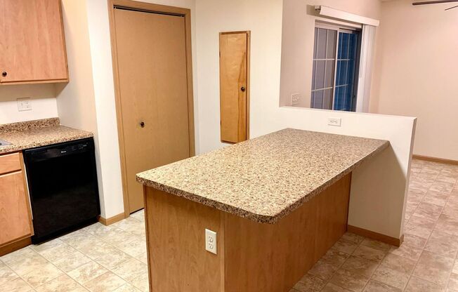 3 beds, 2 baths, 1,453 sqft, $1,705, Unit RT 5810