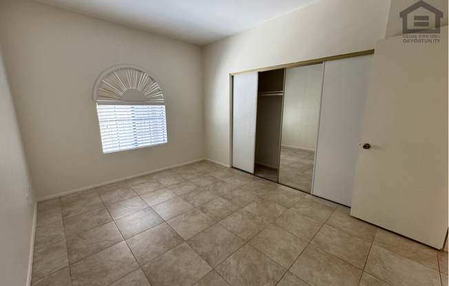 2 beds, 2 baths, $1,099, Unit UNIT 2034