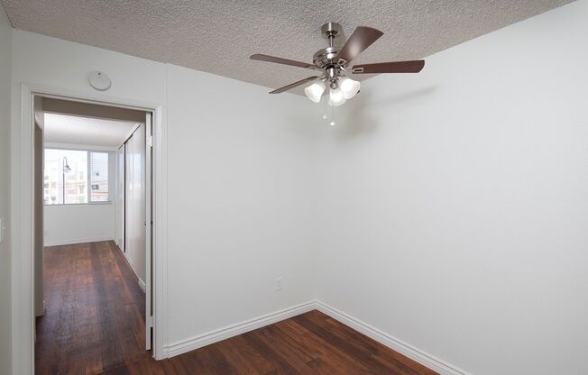 1 bed, 1 bath, 690 sqft, $1,850, Unit 025