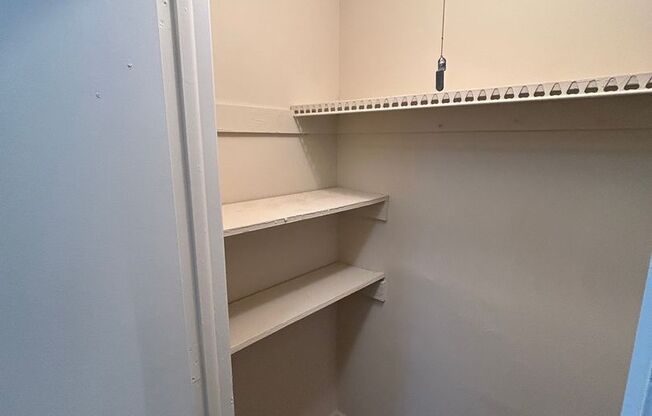 1 bed, 1 bath, 550 sqft, $1,250, Unit G09