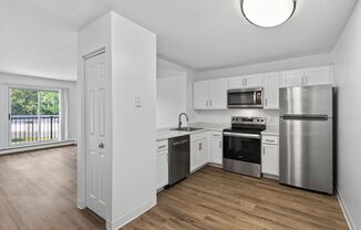 Lexington Hills Apartments