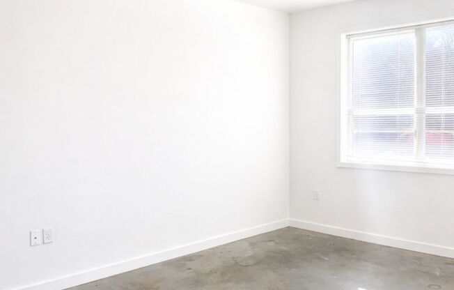 1 bed, 1 bath, 740 sqft, $999, Unit 5-107