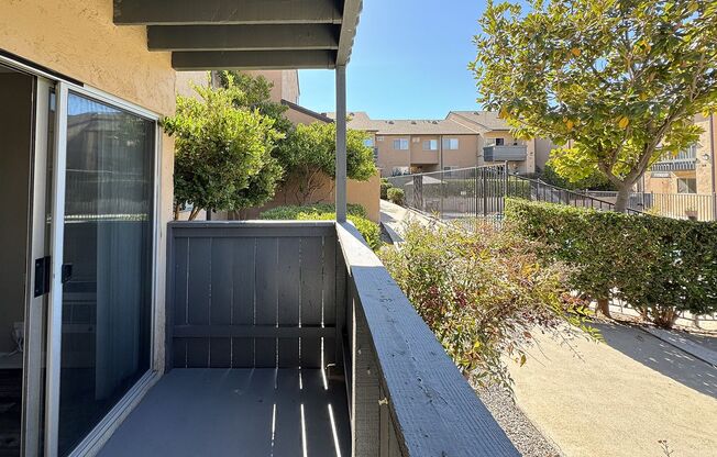 2 beds, 1.5 baths, 700 sqft, $2,295, Unit 28