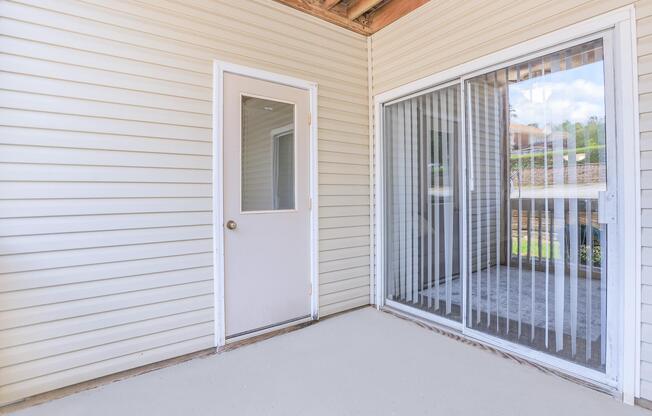 2 beds, 2 baths, 1,070 sqft, $1,129