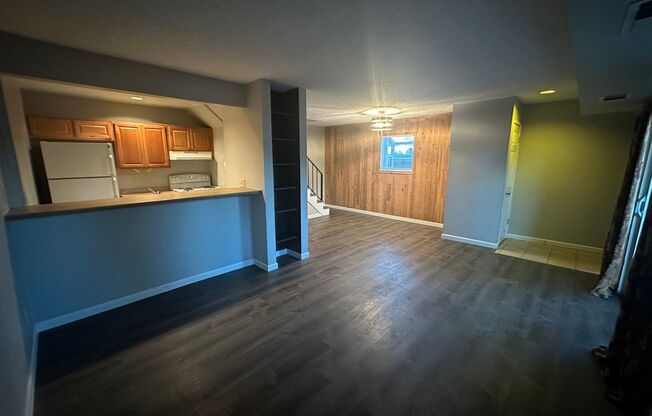 2 beds, 2 baths, $1,750