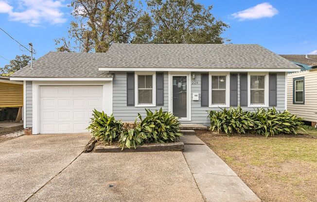 Great Cottage Style House in the Saint Streets!