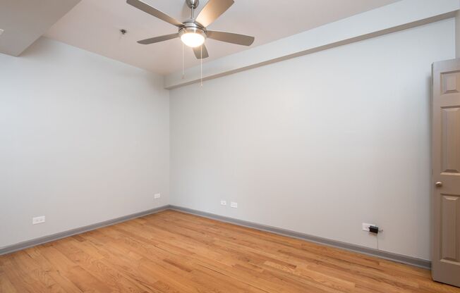 1 bed, 1 bath, $1,625, Unit H4