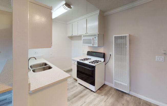 1 bed, 1 bath, 725 sqft, $1,825, Unit 217