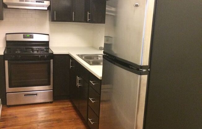 Studio, 1 bath, 275 sqft, $1,395, Unit 102
