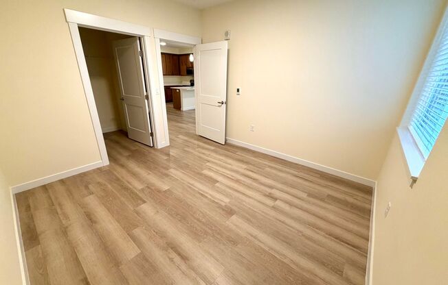 1 bed, 1 bath, 800 sqft, $1,600, Unit E110