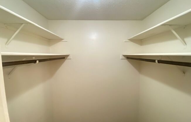 2 beds, 2 baths, 993 sqft, $1,111, Unit 1523-04