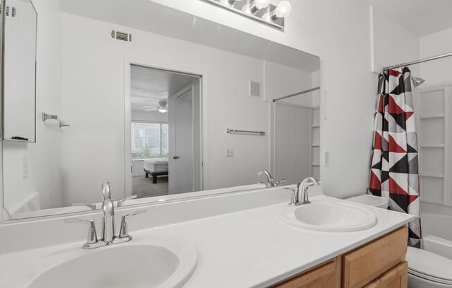 2 beds, 2 baths, $1,200, Unit # 103