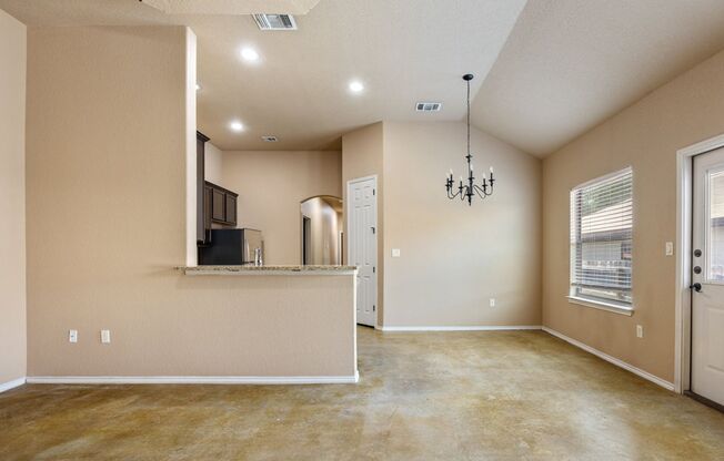 Nice 3 Bedroom Duplex located in New Braunfels!