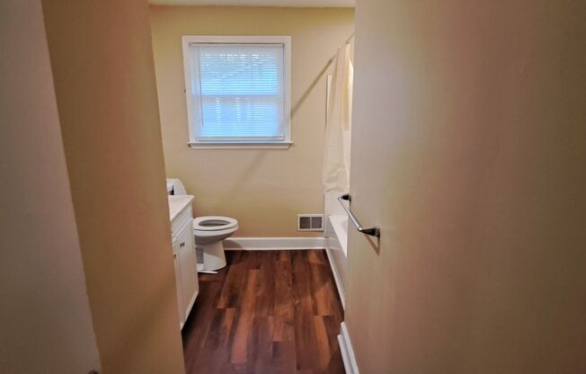 4 beds, 2 baths, $1,595