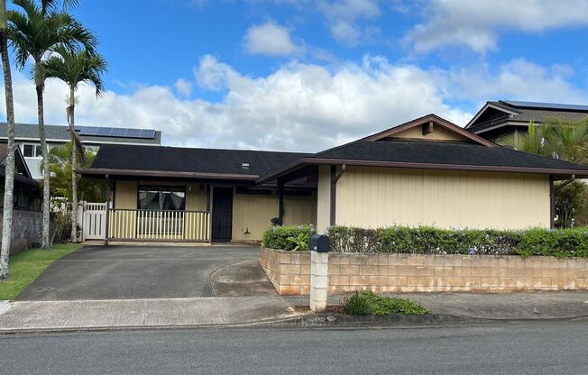 Mililani single level house - 3 bedroom, 2 bath , 2 car carport - Avail now!