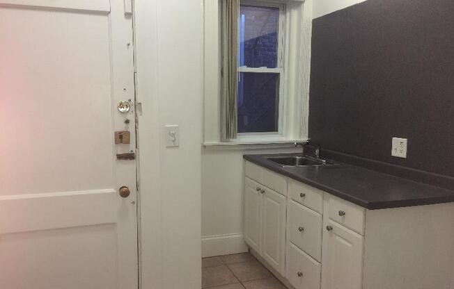 Studio, 1 bath, $2,400, Unit 33