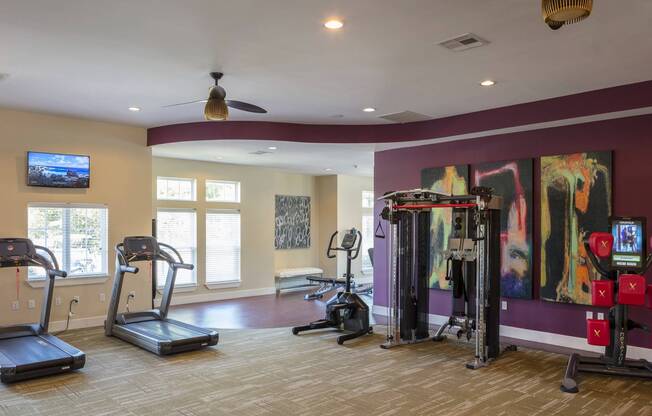 Community Fitness Center - Greenwood Reserve | Kansas City Apartments