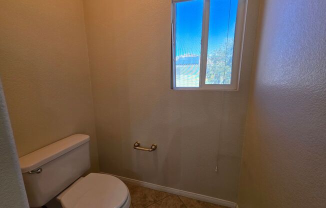 4 beds, 3 baths, $2,600