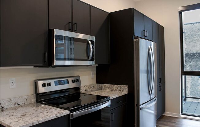 2 beds, 1 bath, 945 sqft, $2,250, Unit 108