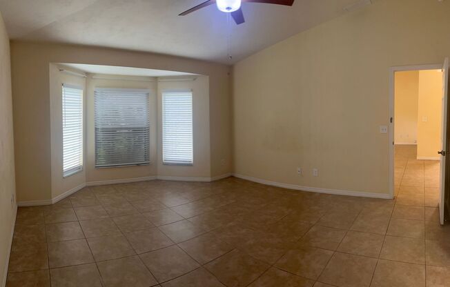 3 beds, 2 baths, $2,500