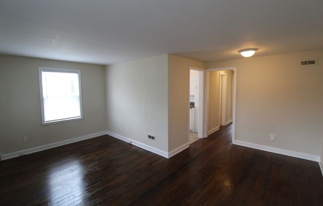 One Bedroom Duplex in North Kansas City