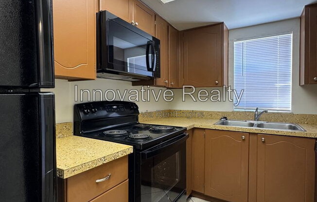 623 E SAN SEBASTIAN CT