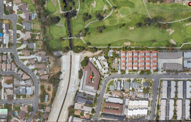 Stunning apartment in Great location! Gated & Covered Parking. Act now as units will go fast!