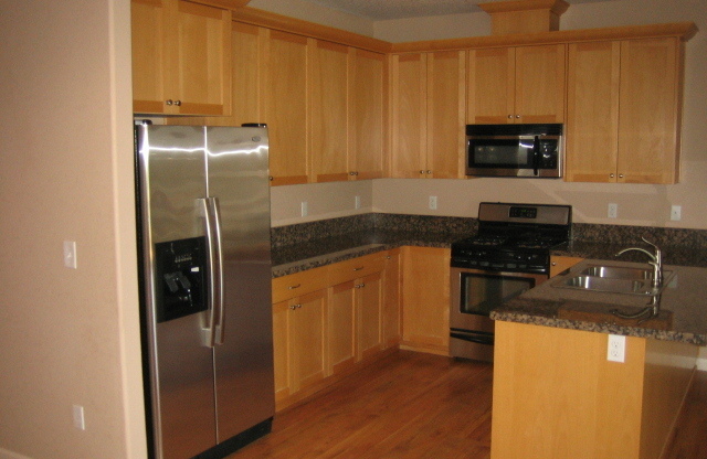 CARMELCREST895