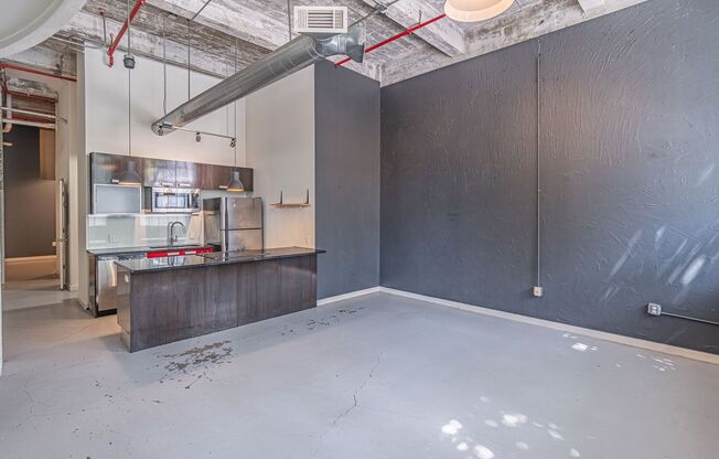 1 bed, 1 bath, $2,200, Unit #16