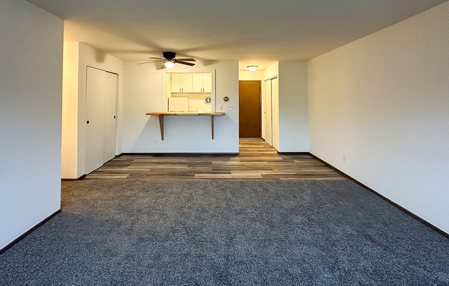 2 Bed / 1 Bath - 1,000 SF - Living Area + Remodeled Kitchen