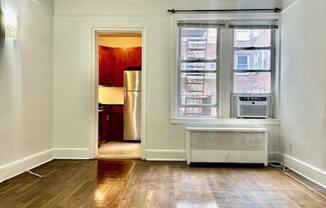 59 11 QUEENS BLVD