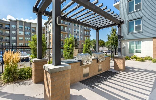 Outdoor BBQ Area for Residents at Arcadia Apartments