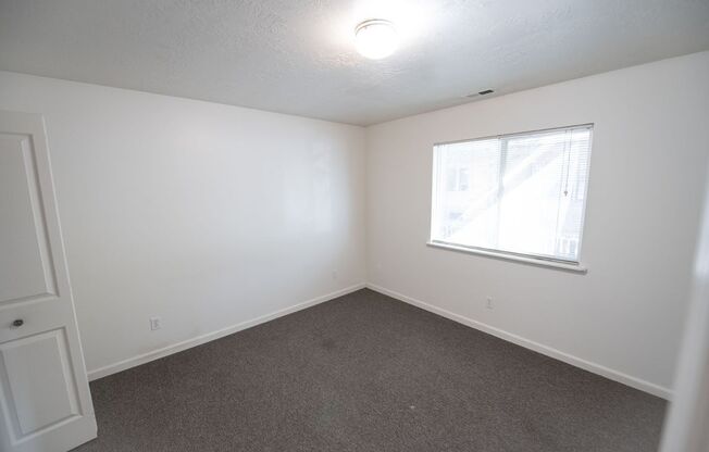 2 beds, 1 bath, $1,749, Unit 5