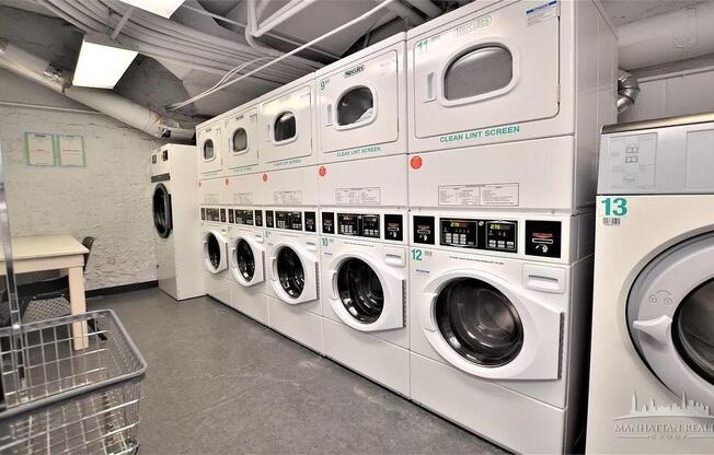 2 beds, 1 bath, $4,650, Unit 310