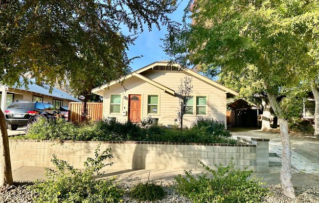 Charming 3-Bedroom Cottage in Old Fig