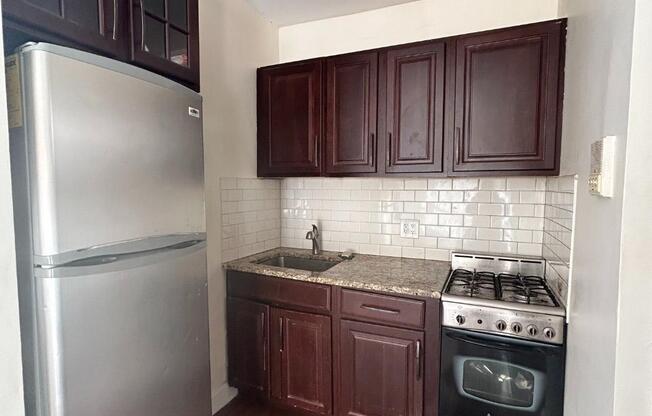 1 bed, 1 bath, $3,500, Unit 5E