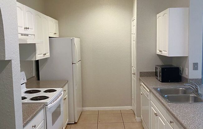 2 beds, 2 baths, $1,850, Unit Unit 240