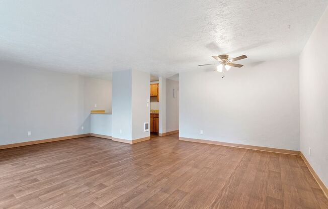 2 beds, 1 bath, 900 sqft, $1,495, Unit 119