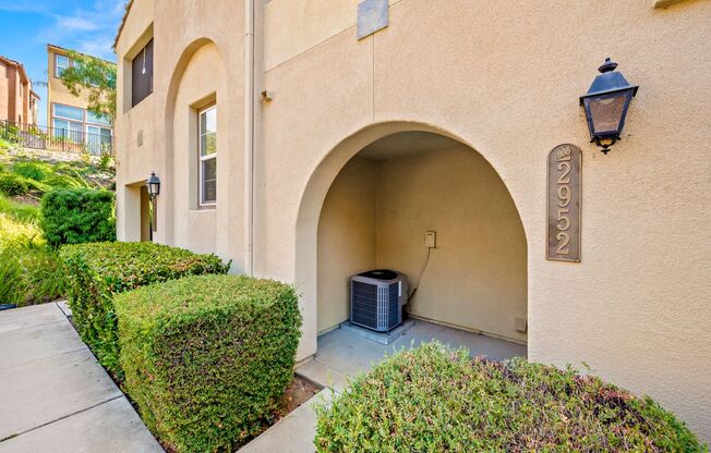 Mission Valley 3 Bedroom Townhome at Escala! Available Now!