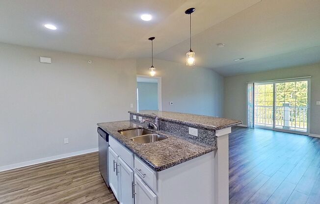 3 beds, 2 baths, $2,085, Unit 58