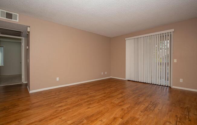 SPACIOUS FLOOR PLANS HERE AT ROLLING RIDGE APARTMENTS 