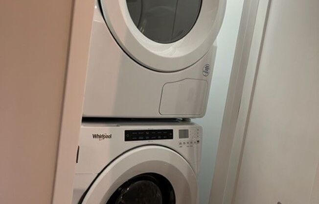 1 bed, 1 bath, 581 sqft, $1,575, Unit 1112