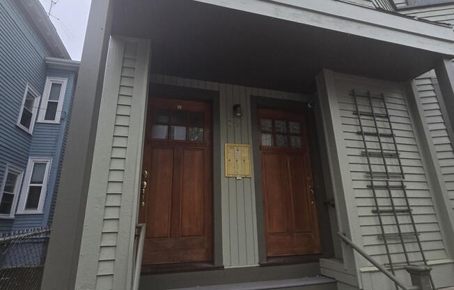 56 CREIGHTON ST