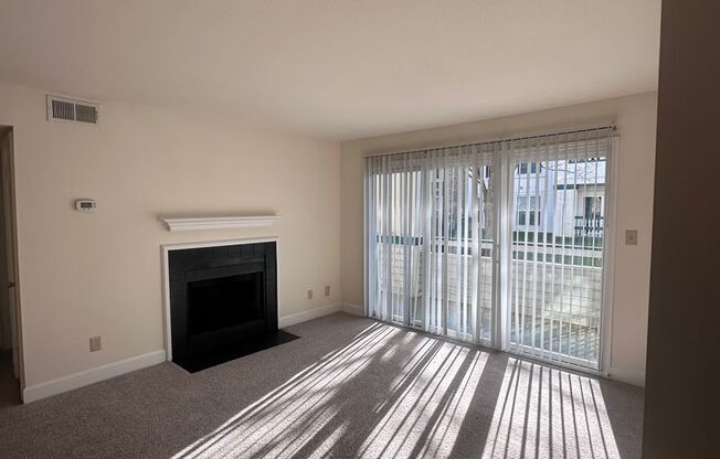 1 bed, 1 bath, 779 sqft, $1,500, Unit 808 #1C