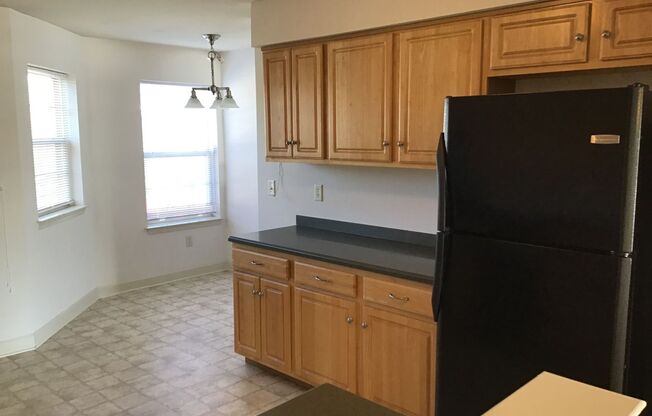 2 beds, 2 baths, 1,318 sqft, $1,625, Unit VI01142