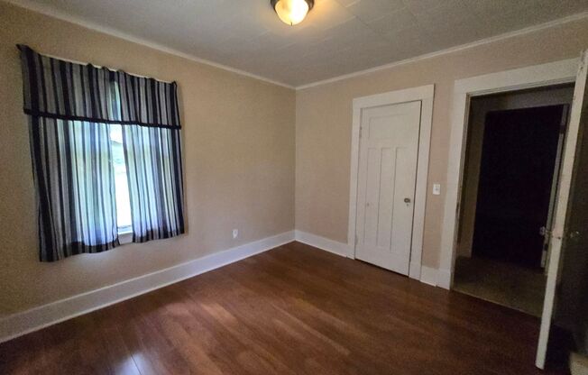 3 beds, 1 bath, $1,800