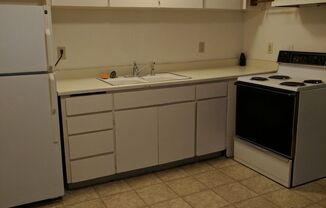 1 bed, 1 bath, $895, Unit 23