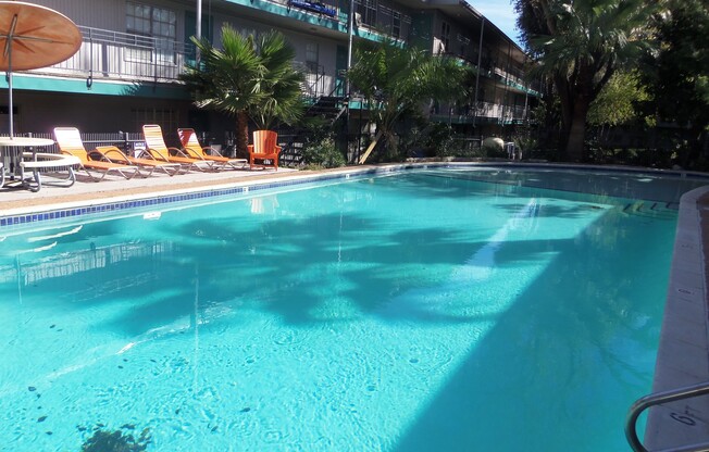 Courtyard Condo located between South 1st & South Congress